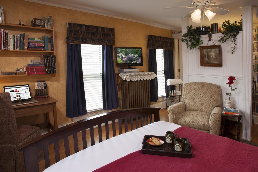 Westby House Inn ภายนอก รูปภาพ