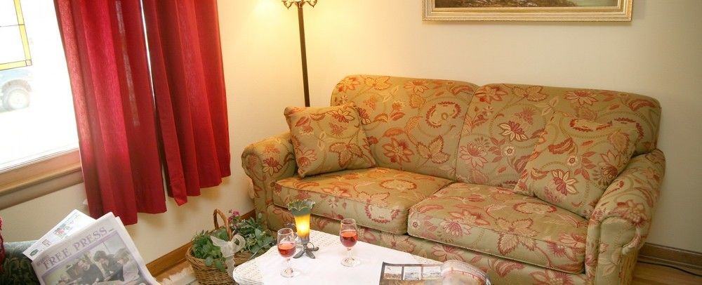 Westby House Inn ภายนอก รูปภาพ