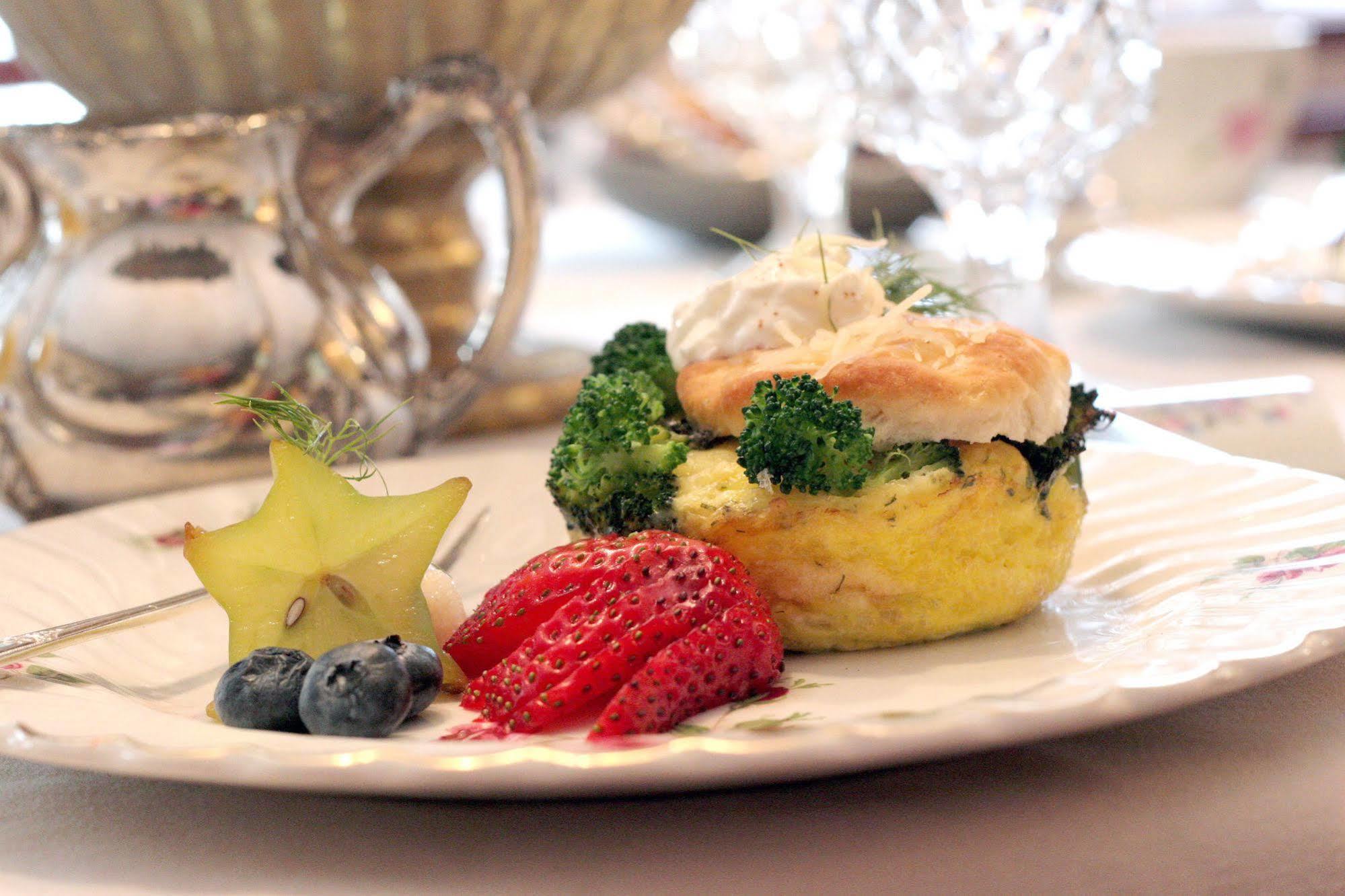 Westby House Inn ภายนอก รูปภาพ
